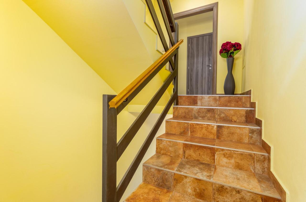 Apartmani Monte Пула Екстер'єр фото