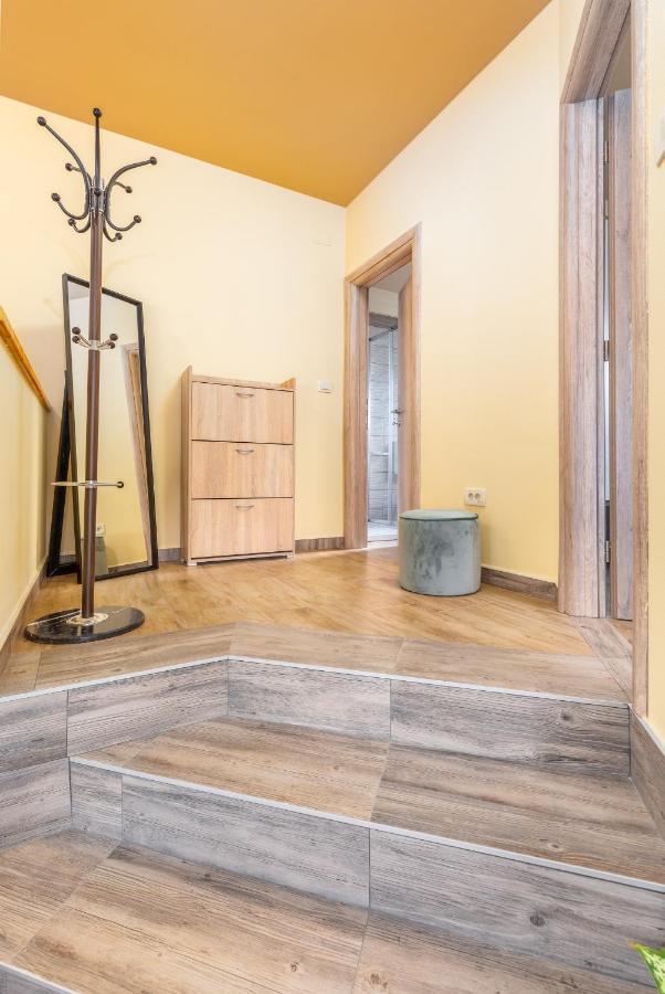 Apartmani Monte Пула Екстер'єр фото