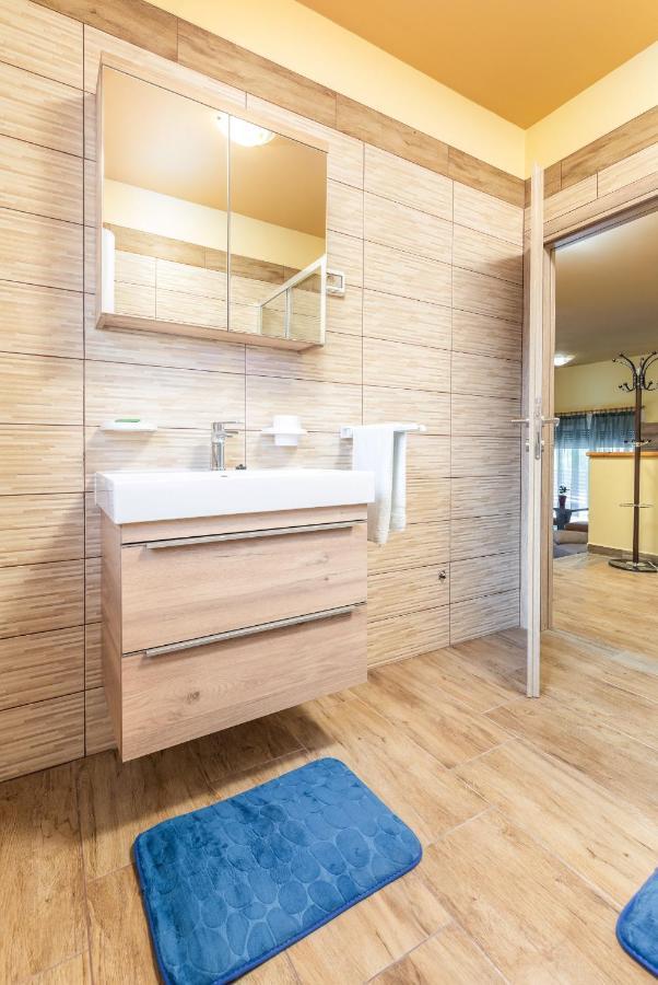 Apartmani Monte Пула Екстер'єр фото