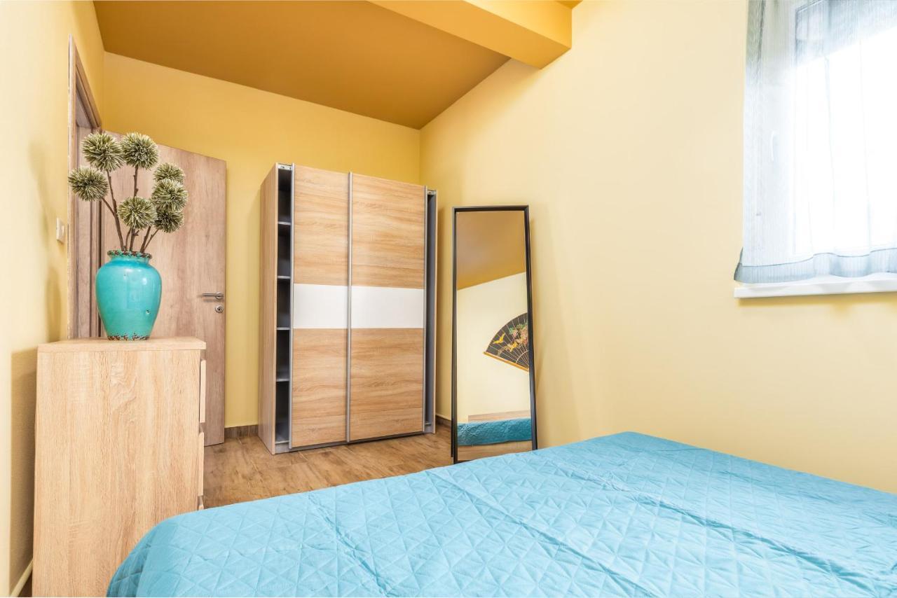 Apartmani Monte Пула Екстер'єр фото