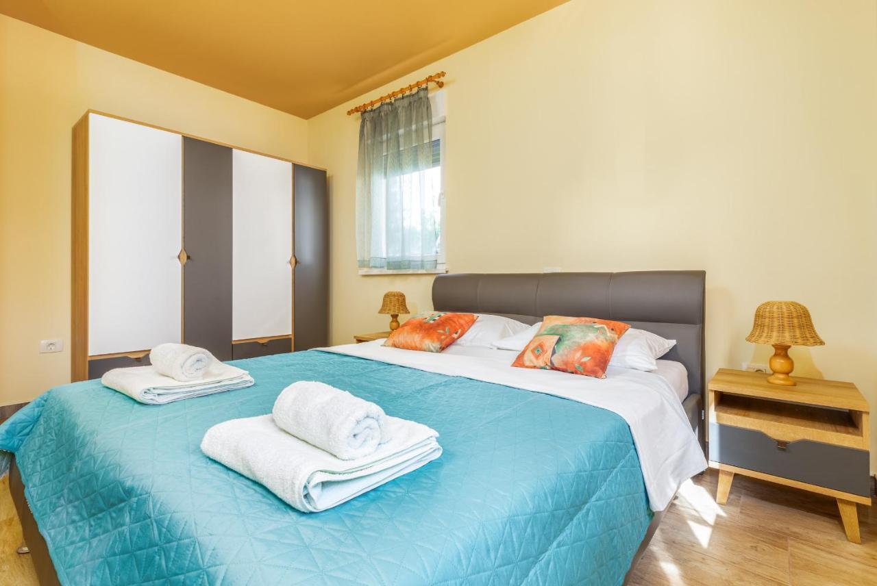 Apartmani Monte Пула Екстер'єр фото